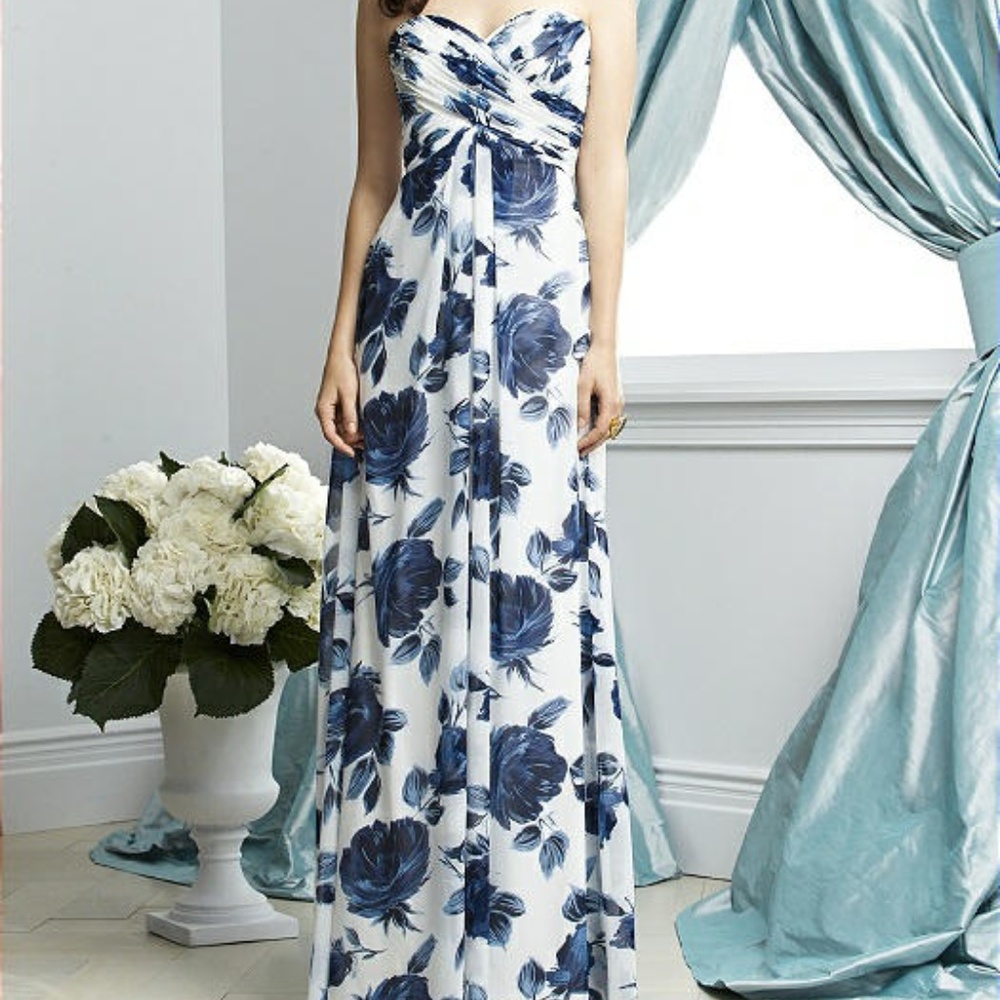 Pretty print strapless dress